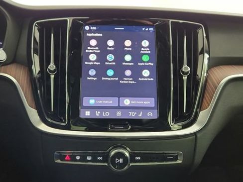 Certified 2026 Volvo V60 B5 Cross Country Plus w/ Climate Package AWD/4WD image 20