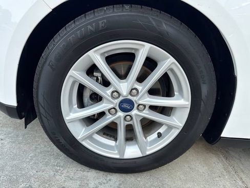 Used 2018 Ford Focus SE FWD image 27
