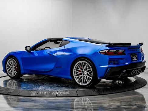 Used 2024 Chevrolet Corvette Z06 image 11