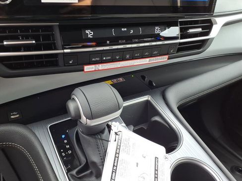 New 2026 Toyota Sienna XLE AWD/4WD image 14