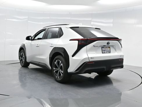 Used 2024 Toyota bZ4X XLE image 5