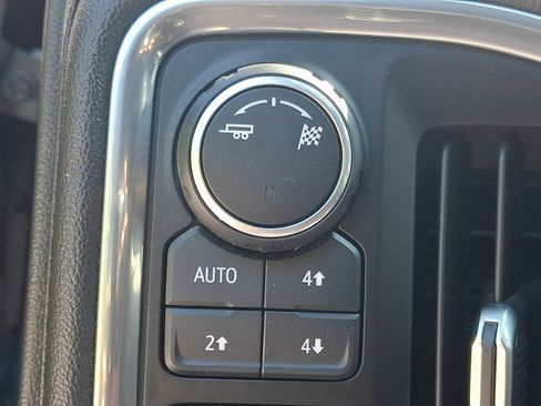 Used 2019 Chevrolet Silverado 1500 LT Trail Boss AWD/4WD image 23