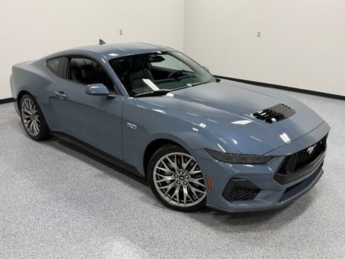 Used 2026 Ford Mustang GT Premium RWD image 31