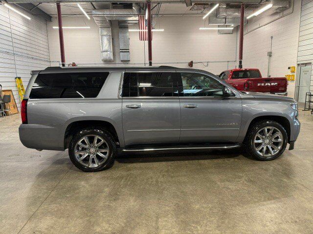 Used 2018 Chevrolet Suburban Premier AWD/4WD image 6