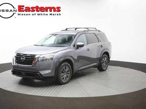 Used 2022 Nissan Pathfinder SV AWD/4WD image 52