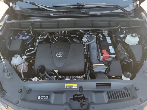 Used 2022 Toyota Highlander XLE image 27