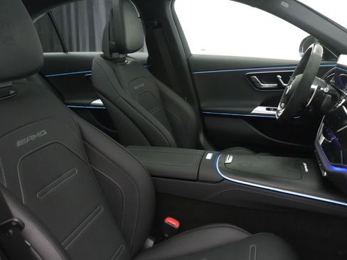 New 2026 Mercedes-Benz E 53 AMG e 4MATIC Sedan image 9