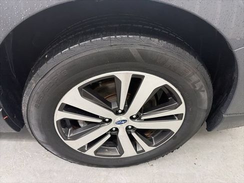 Used 2019 Subaru Outback 3.6R Limited AWD/4WD image 25