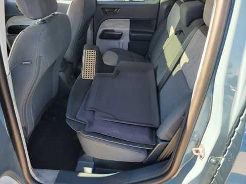 Used 2023 Ford Maverick XLT image 12