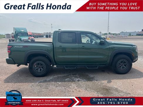 Used 2026 Nissan Frontier PRO-4X w/ Tow Package AWD/4WD image 8
