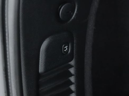 Used 2022 Dodge Durango R/T w/ Blacktop Package image 19