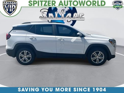 Used 2024 GMC Terrain SLE w/ Driver Convenience Package AWD/4WD image 10