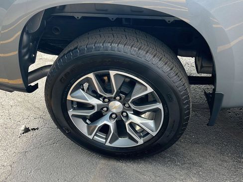 Used 2023 Chevrolet Silverado 1500 LT image 32