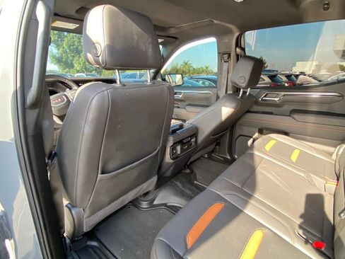 Used 2024 GMC Sierra 1500 AT4 w/ Technology Package AWD/4WD image 13