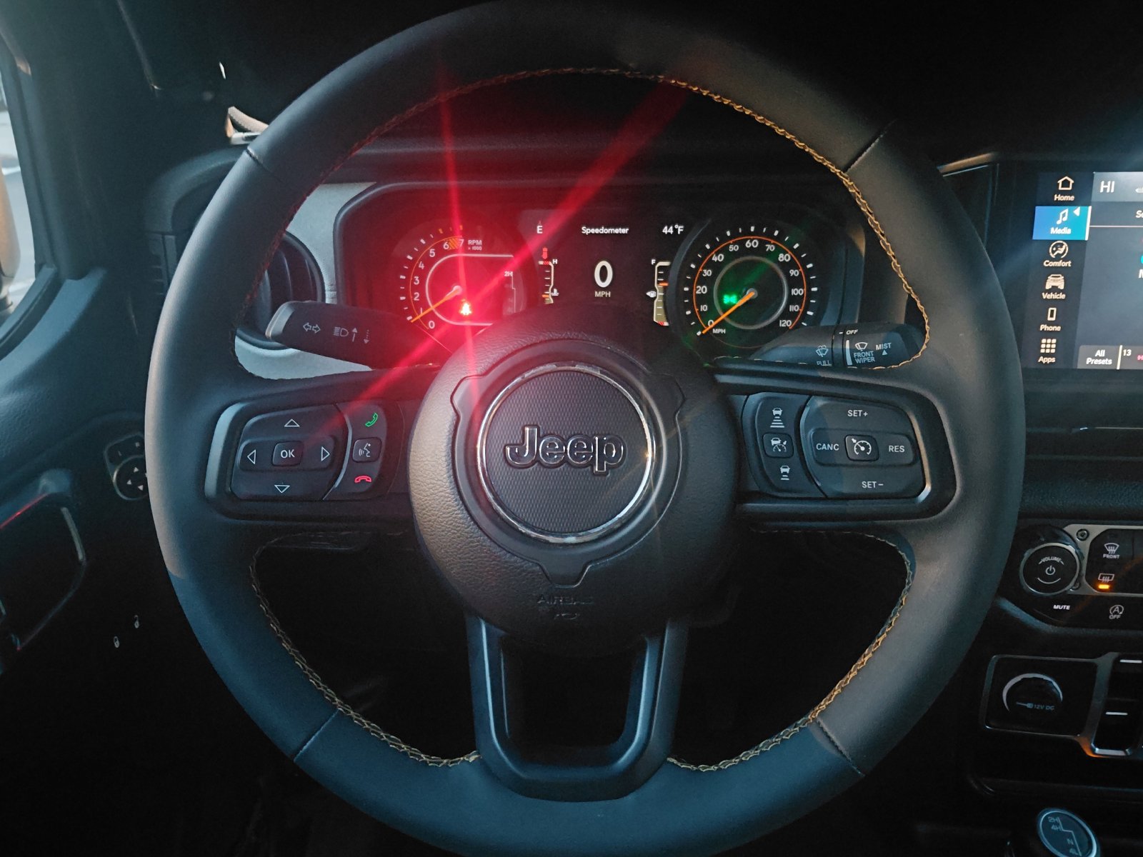 Used 2024 Jeep Wrangler Unlimited Sport AWD/4WD image 4