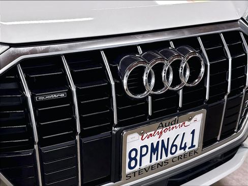 Used 2020 Audi Q3 2.0T Premium Plus w/ Premium Plus Package AWD/4WD image 31
