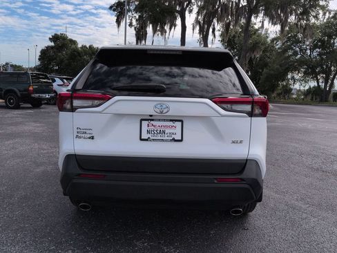 Used 2024 Toyota RAV4 XLE FWD image 5