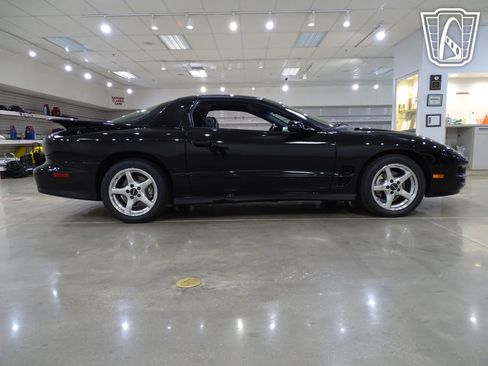 Used 1999 Pontiac Firebird Formula image 18