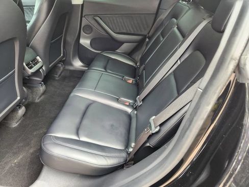 Used 2021 Tesla Model Y Performance AWD/4WD image 27