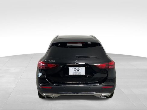 Used 2025 Mercedes-Benz GLA 250 image 8