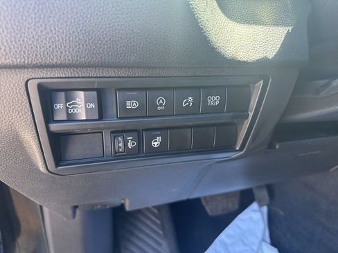Used 2022 Toyota Tundra SR5 AWD/4WD image 13