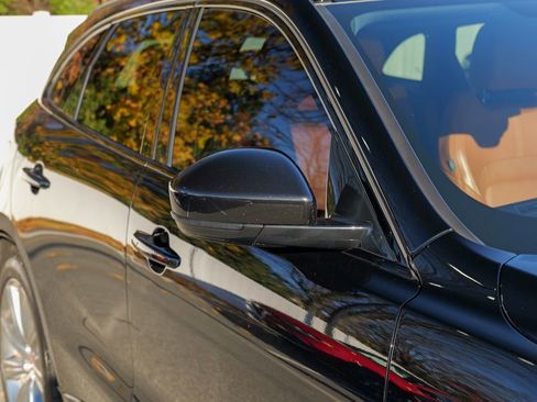 Used 2023 Jaguar F-PACE R-Dynamic S image 10