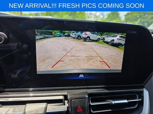 Used 2025 Chevrolet TrailBlazer LT AWD/4WD image 11