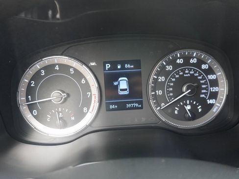 Used 2022 Hyundai Venue SE w/ Cargo Package image 11