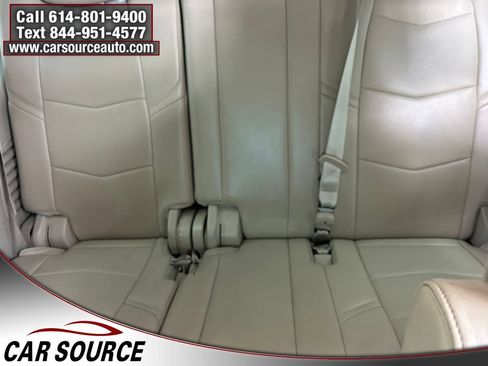 Used 2015 Cadillac Escalade Luxury AWD/4WD image 18
