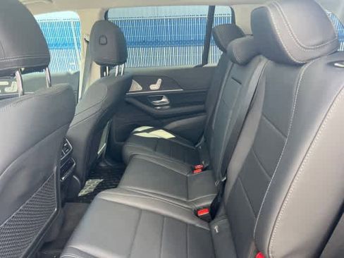 Used 2026 Mercedes-Benz GLS 450 4MATIC image 18