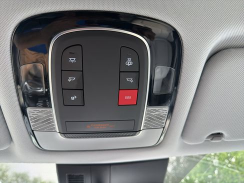 Certified 2025 Hyundai Palisade SEL AWD/4WD image 26