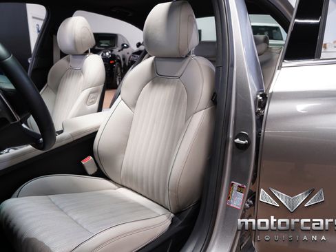 Used 2023 Genesis G70 2.0T w/ Sport Prestige Package image 28