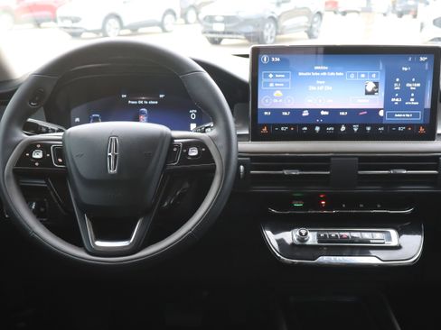 Used 2024 Lincoln Corsair Premiere w/ Rear Removable Package Tray image 13