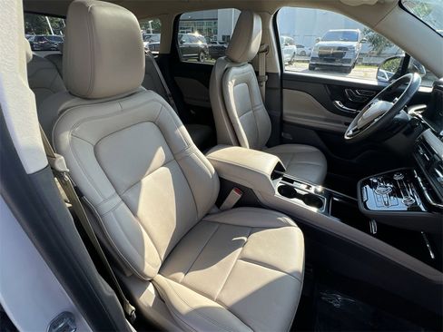 Certified 2022 Lincoln Corsair AWD w/ Premium Package image 31