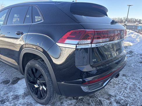 New 2026 Volkswagen Atlas Cross Sport SE AWD/4WD image 15