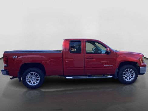 Used 2011 GMC Sierra 1500 SLT w/ SLT Convenience Package AWD/4WD image 4