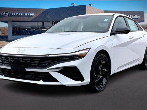 New 2026 Hyundai Elantra SEL Sport Premium image 1