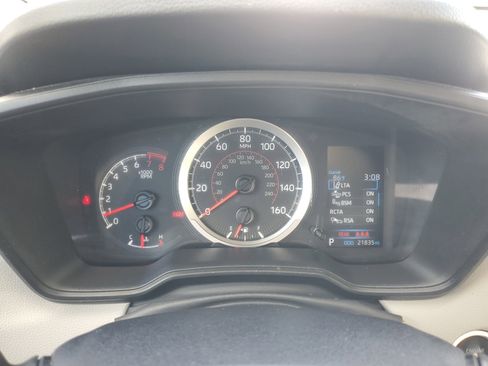 Used 2022 Toyota Corolla Cross LE w/ Moonroof Package image 24