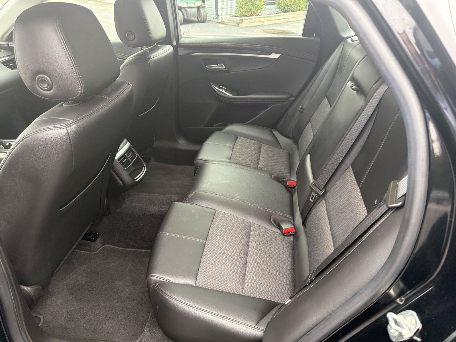 Used 2019 Chevrolet Impala LT FWD image 11