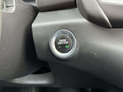 Certified 2023 GMC Terrain SLE w/ Driver Convenience Package image 32