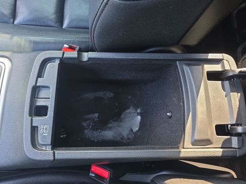 Used 2018 Jeep Grand Cherokee Limited image 38