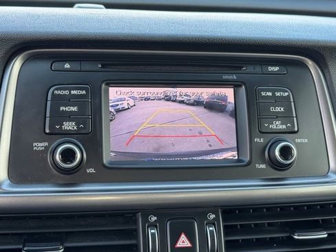 Used 2016 Kia Optima LX image 24