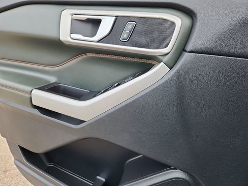 Used 2022 Ford Explorer Timberline image 6