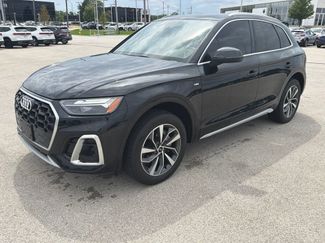 Used 2023 Audi Q5 2.0T Premium w/ Convenience Package AWD/4WD video 3