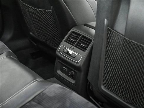 Used 2022 Audi A4 2.0T Premium Plus image 18