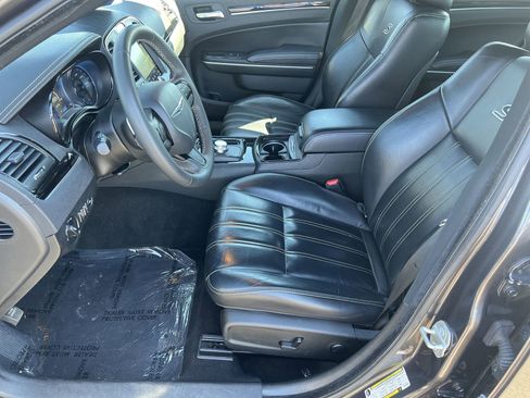 Used 2023 Chrysler 300 S image 19