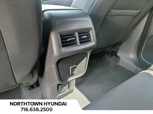 Used 2022 Chevrolet Equinox LT AWD/4WD image 29