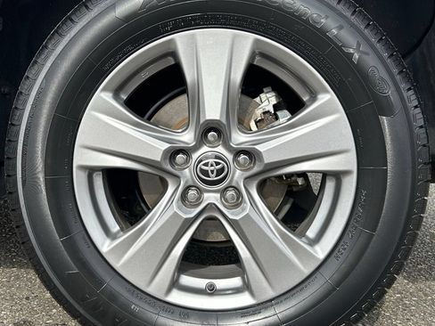 Certified 2024 Toyota RAV4 XLE w/ Convenience Package AWD/4WD image 26