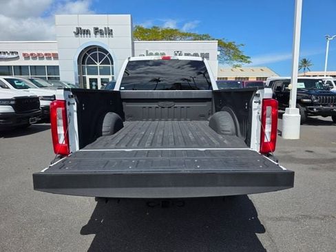 Used 2024 Ford F350 XLT image 11