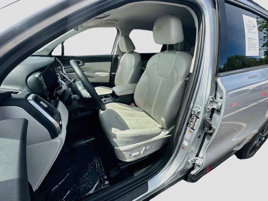 Certified 2022 Kia Sorento S FWD image 21